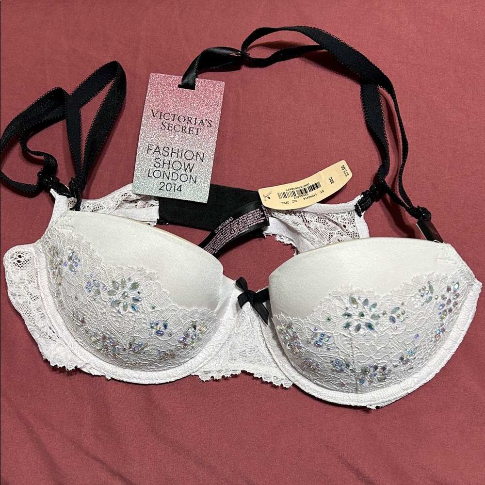 Victoria's Secret London fashion show bra
